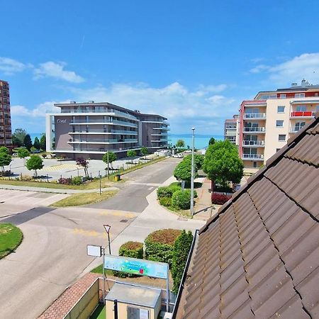Napsugár Apartmanház Siófok Exterior foto