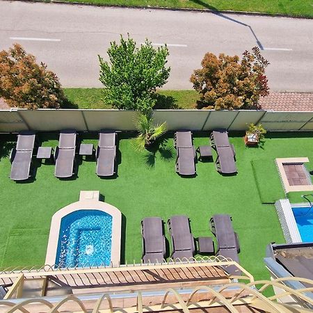 Napsugár Apartmanház Siófok Exterior foto
