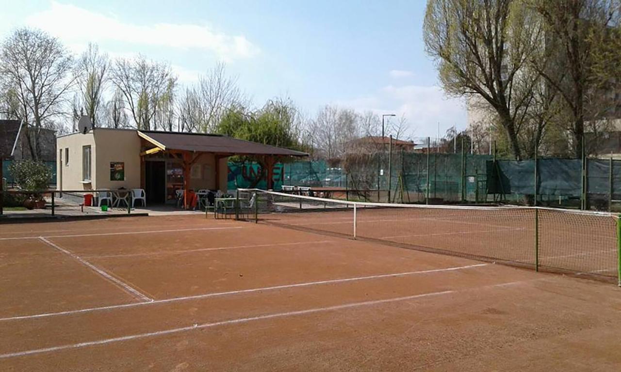 Napsugár Apartmanház Siófok Exterior foto