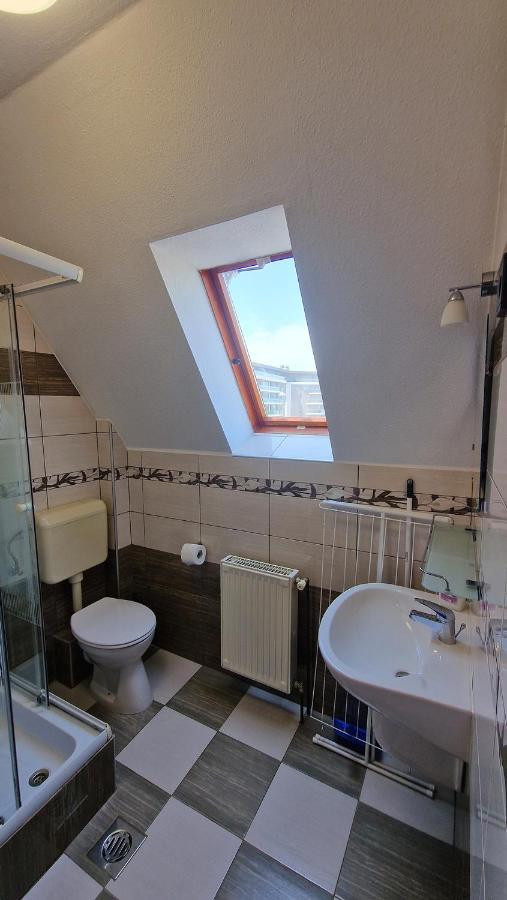 Napsugár Apartmanház Siófok Exterior foto