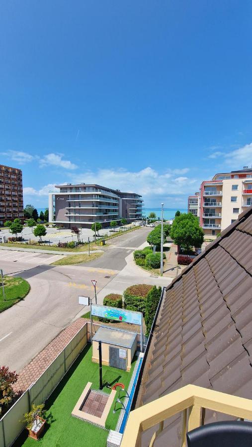 Napsugár Apartmanház Siófok Exterior foto